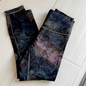 Lululemon size 8 leggings